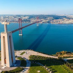 Entrega de flores em Almada