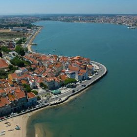 Entrega de flores no Seixal