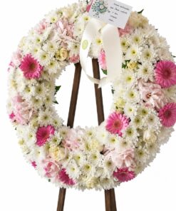 Entregamos Hoje! Coroa de Condolências para entrega em Portugal com compra online simples e apresentação cuidada.