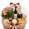 Cesta Delícias com Queijos e Vinhos para entrega em Portugal com compra online simples e apresentação cuidada.